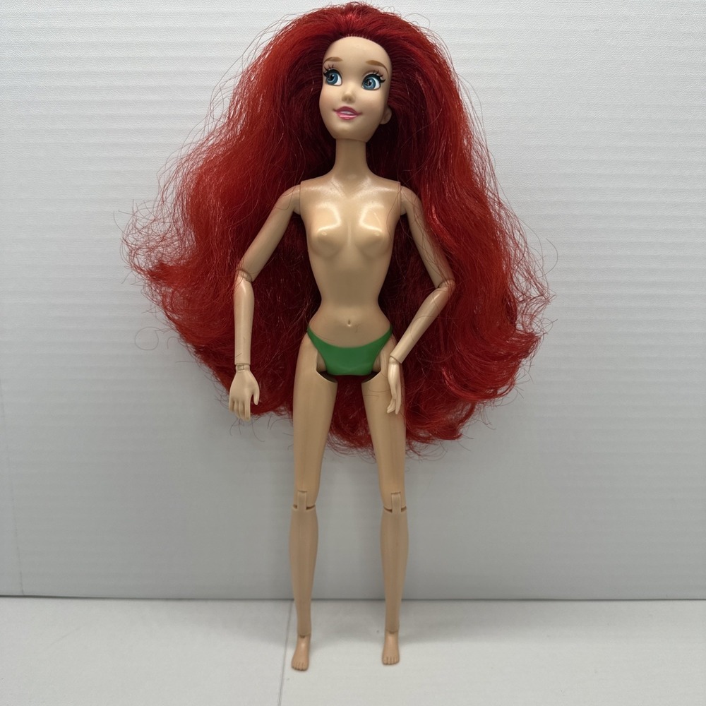 Disney Store Ariel Little‎ Mermaid Doll Articulated Arms Legs  Side Glance Nude